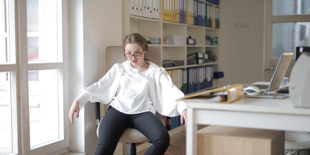 How to Build an Ergonomic Desk Setup From Scratch