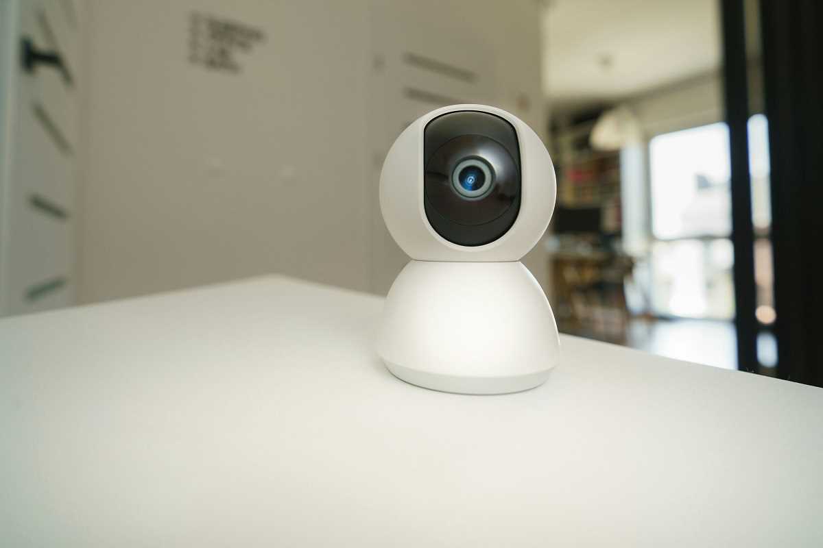 Smart Cameras for Virtual Meetings